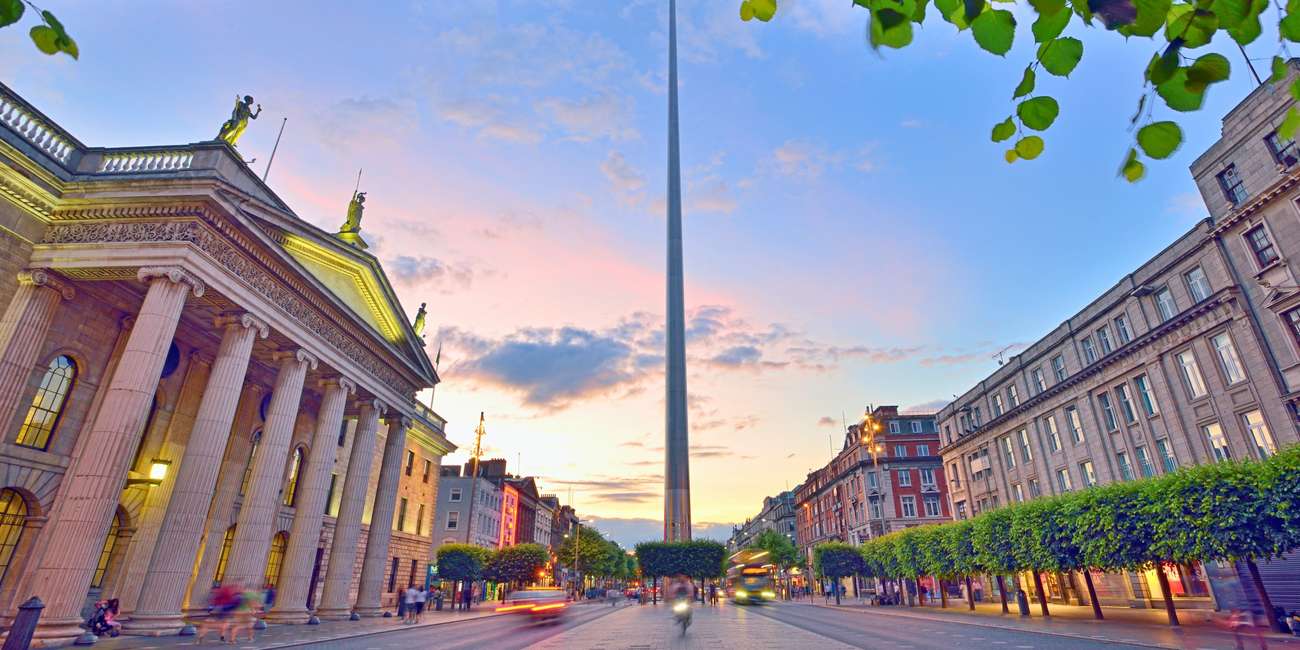 Hop-on hop-off sightseeing bus tours in Dublin, Ireland – Top landmarks, famous attractions, and hidden gems in 2025