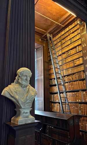 Coboară la atracțiile, muzeele și reperele din Dublin cu un tur cu autobuzul hop-on hop-off – Opriri convenabile și vizitare în 2026