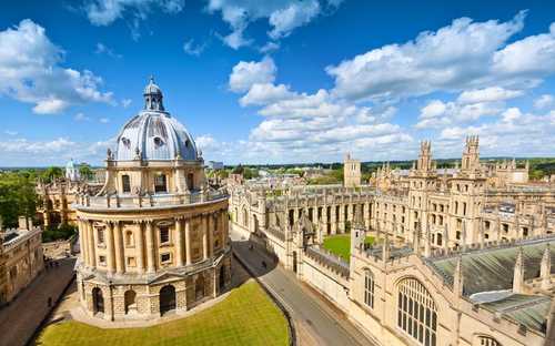 Autobus panoramico per la città a Oxford